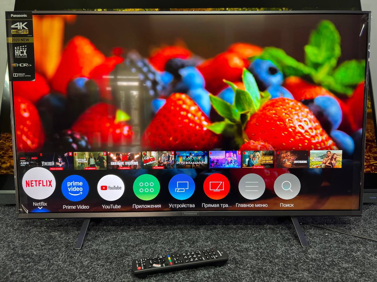 Телевізор Сток Panasonic TX-43HXW904 - фото 2