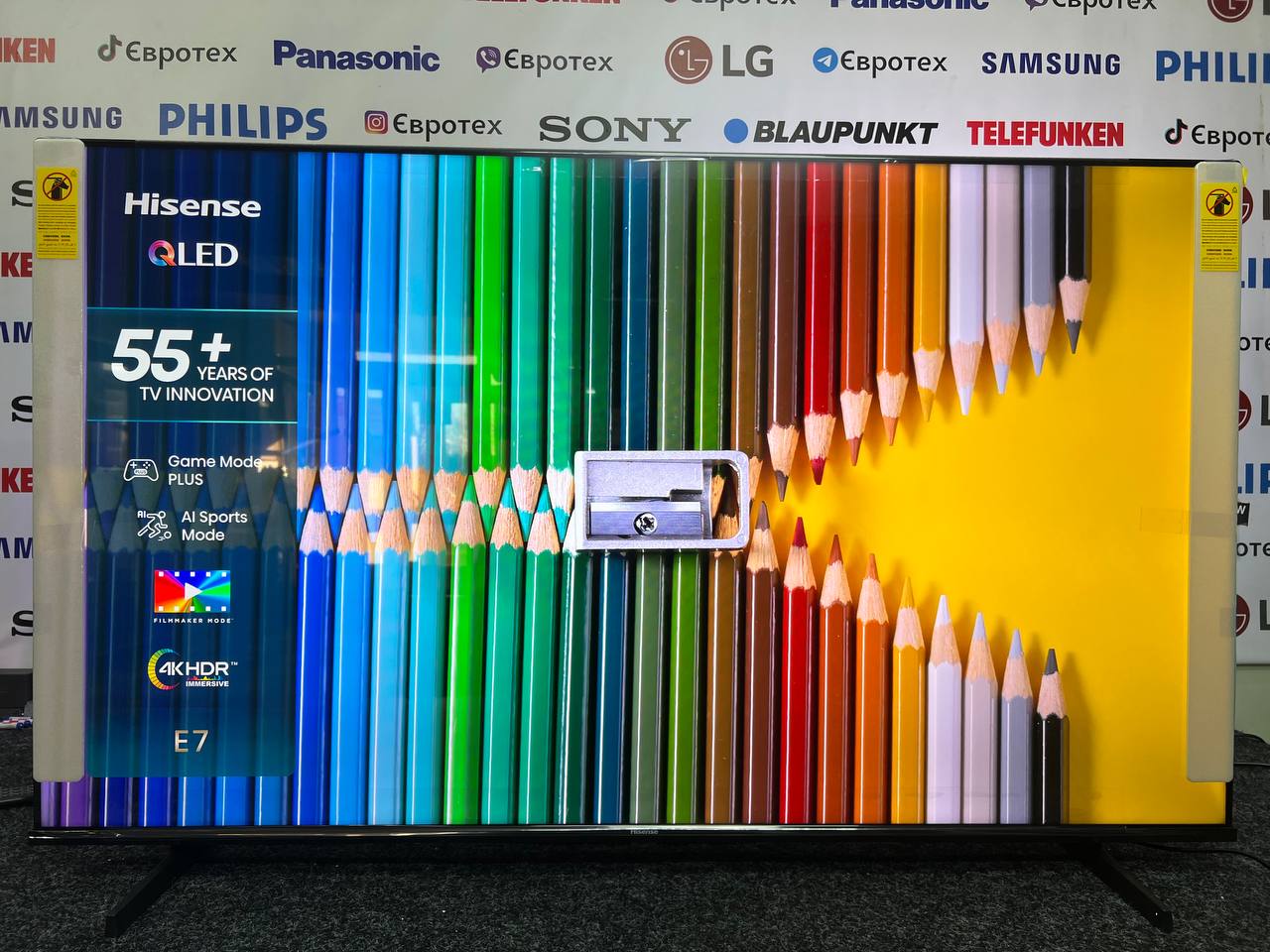 Телевізор Hisense 55E77Q QLED