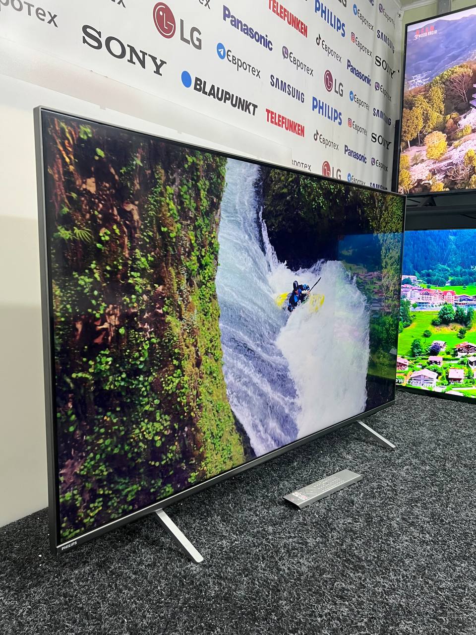 Телевізор Philips 50PUS8107/12 4K - фото 3
