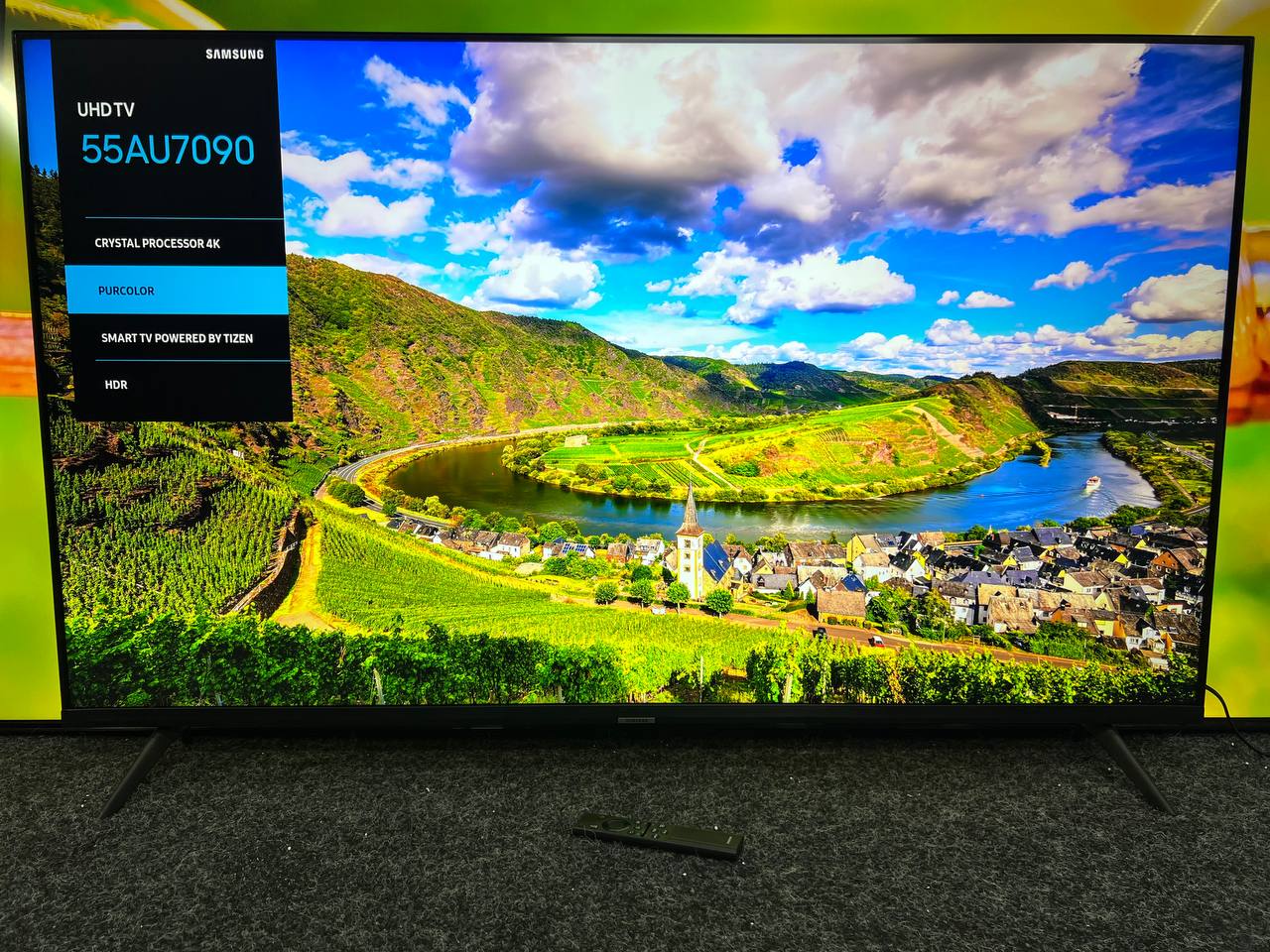 Телевізор Samsung UE55AU7090U