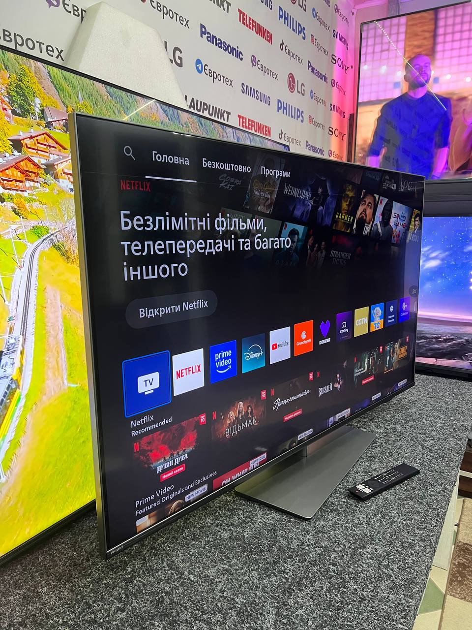Телевізор Philips 55PUS8808/12  - фото 8