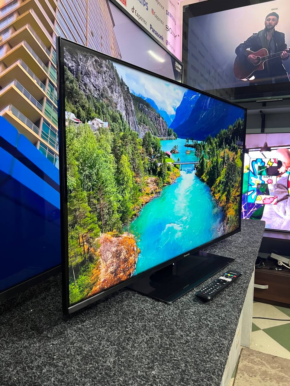 Телевізор Panasonic TN-43W70AEZ - фото 3