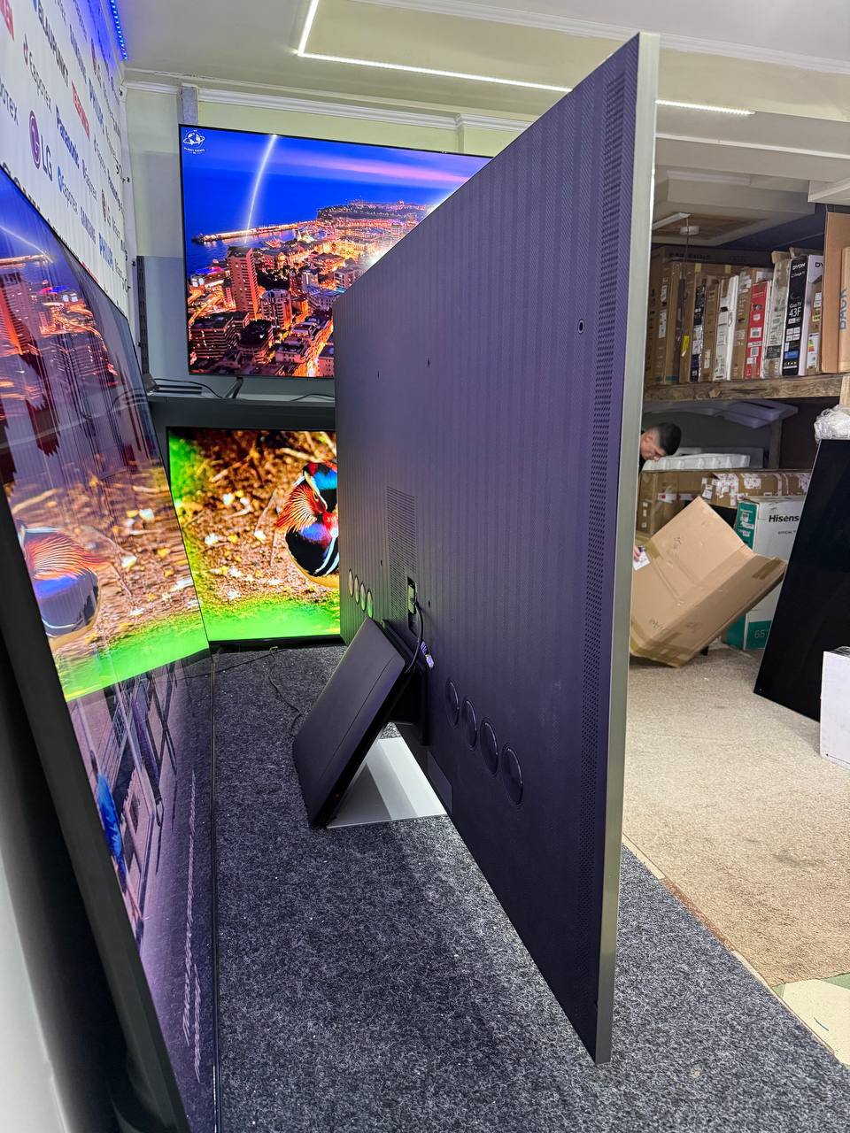 Телевізор Samsung QE75QN95C Neo QLED - фото 4
