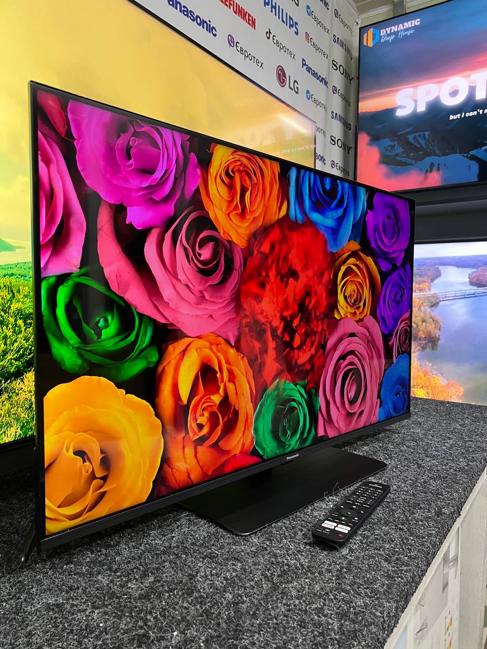 Телевізор Panasonic TV-43W80AEZ QLED - фото 8