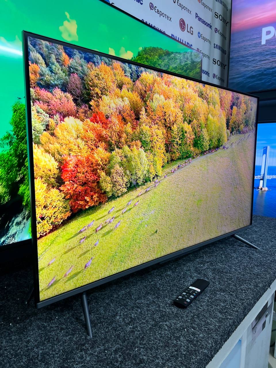 Телевізор TCL 43C725X1 - фото 3