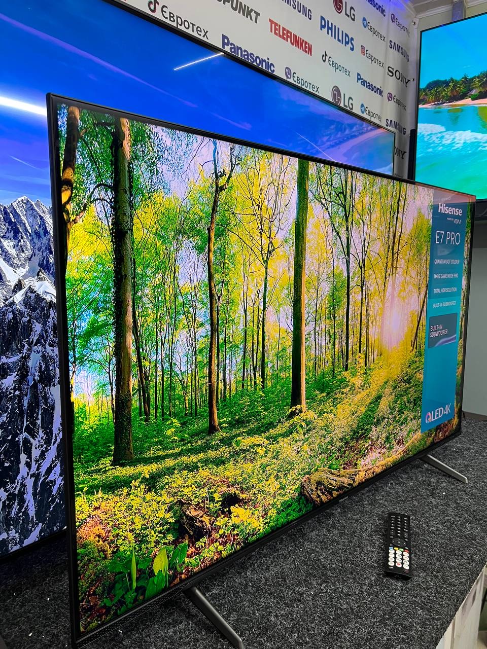 Телевізор Hisense 55E7KQ - фото 5