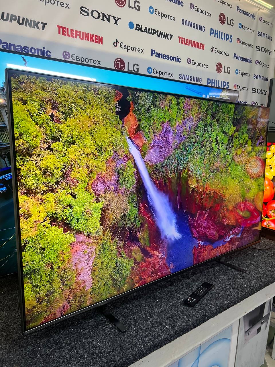 Телевізор Philips 65PUS8508/12 - фото 4