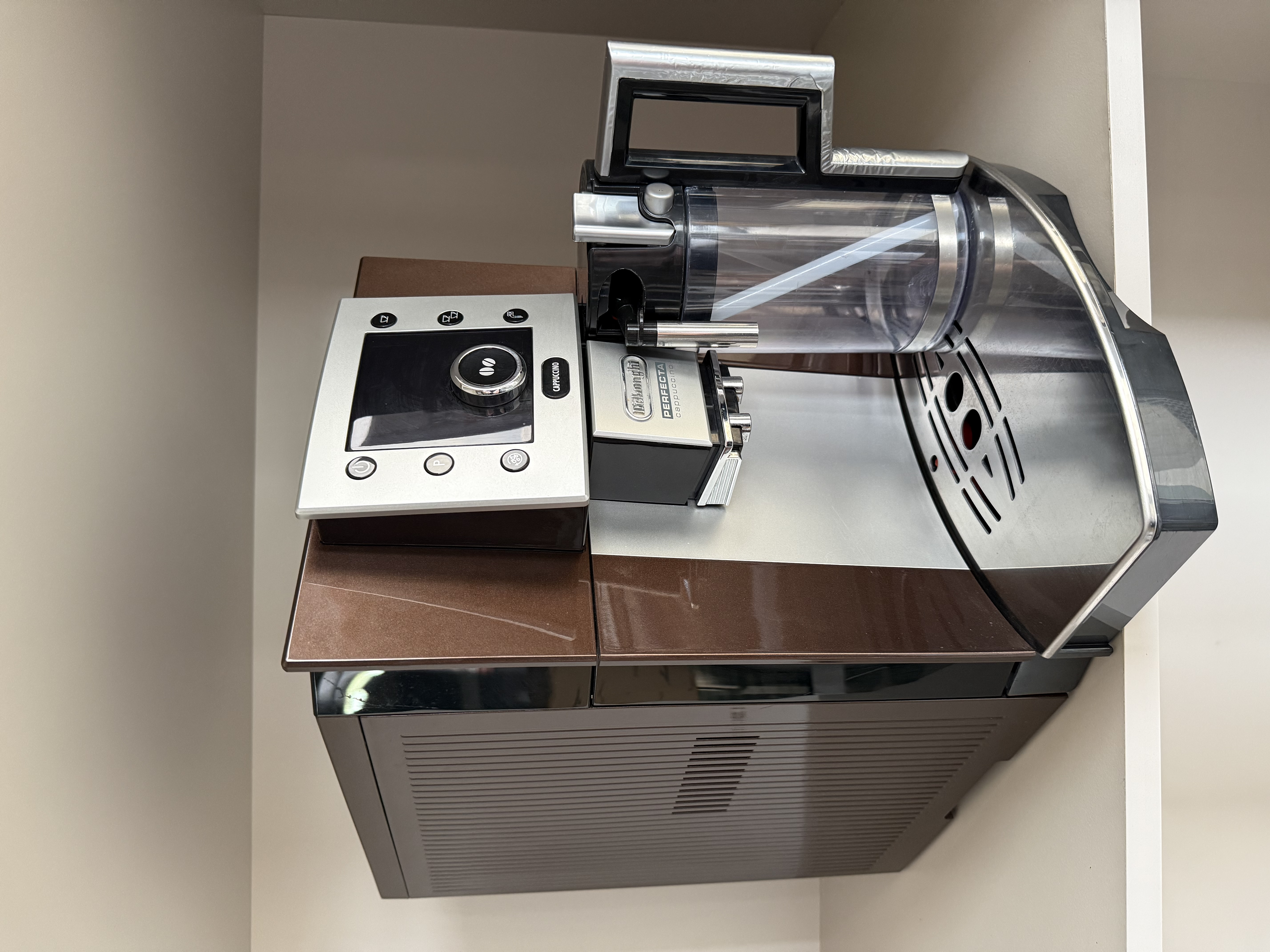 Кавомашина DeLonghi Perfecta Cappuccino  - фото 4