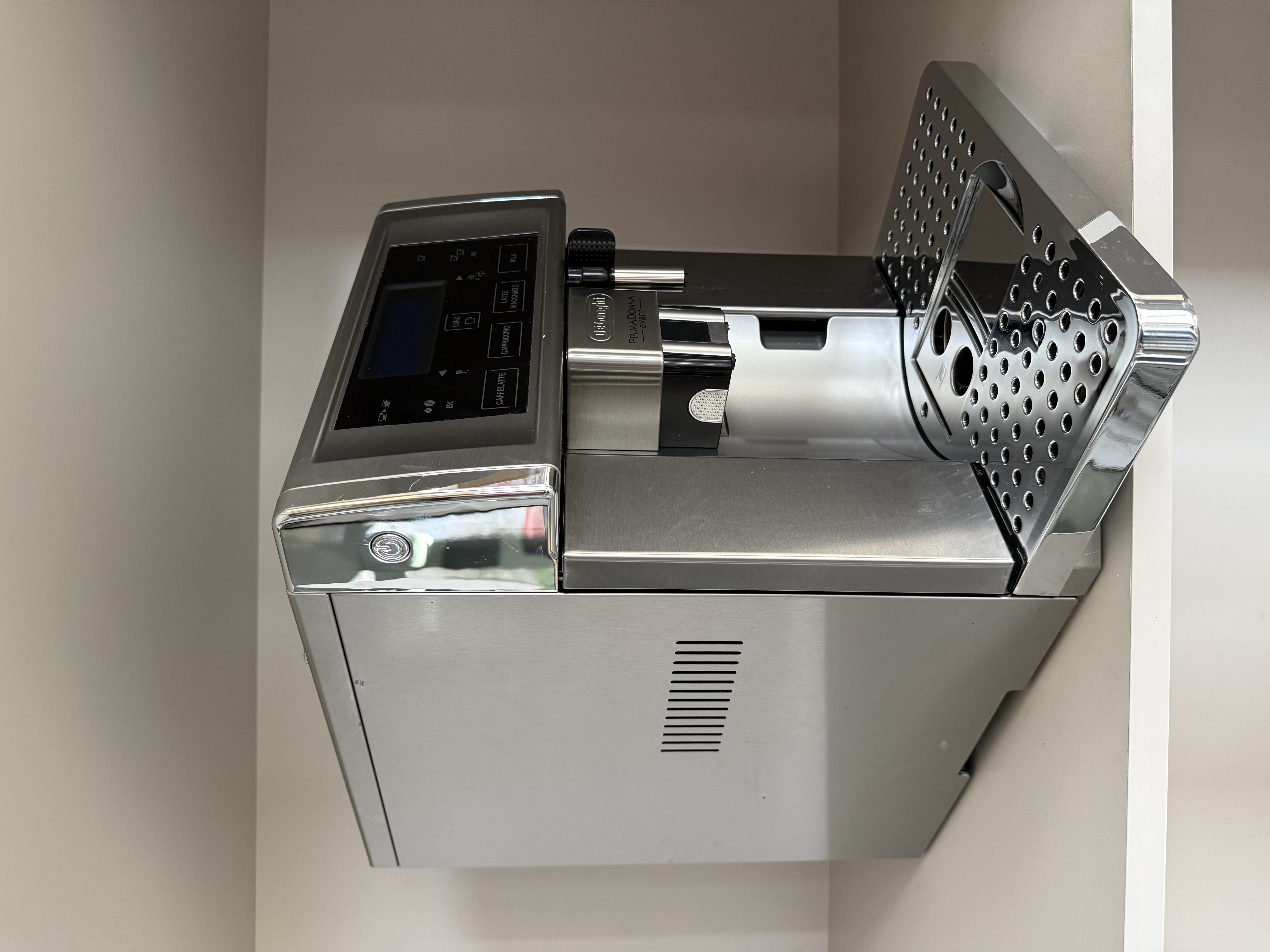 Кавомашина DeLonghi PrimaDonna Avant  - фото 4